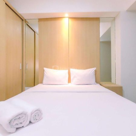 Best Deal And Cozy Studio Oasis Cikarang Apartment By Travelio エクステリア 写真